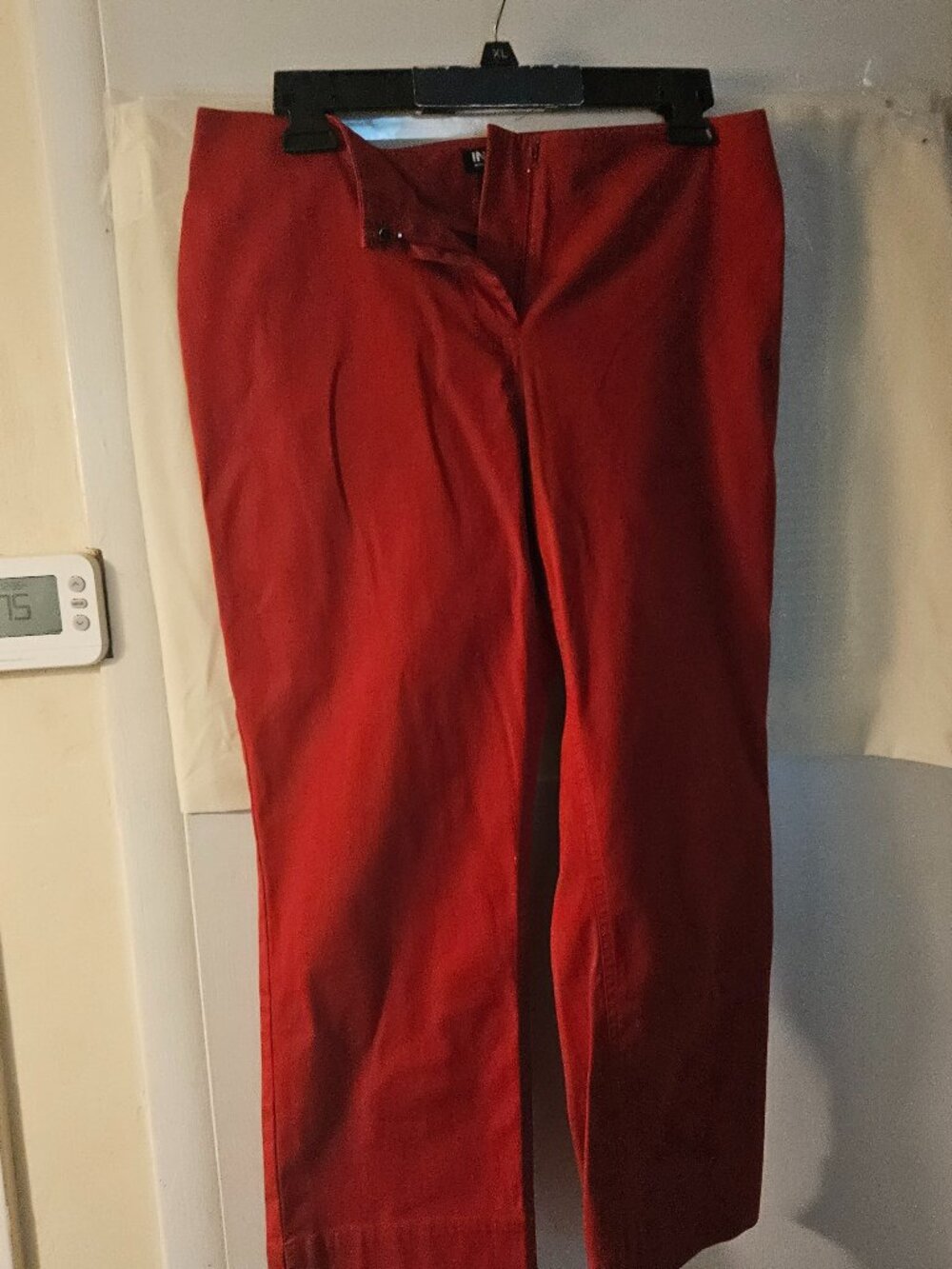 INC Brand Women's 8P RED Capri